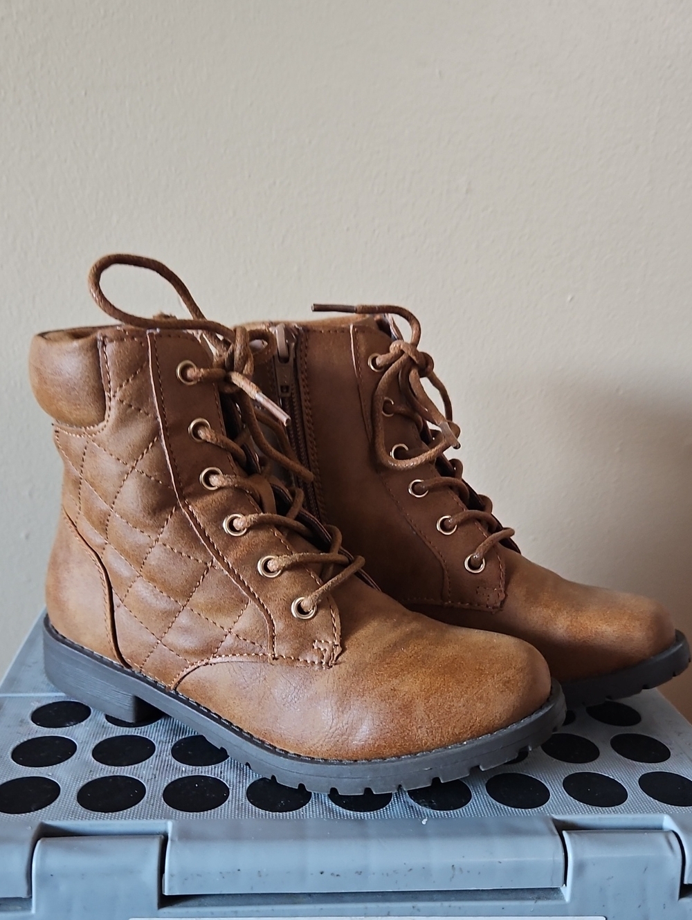The Children's Place Quilted Lace-Up Boots - Brown